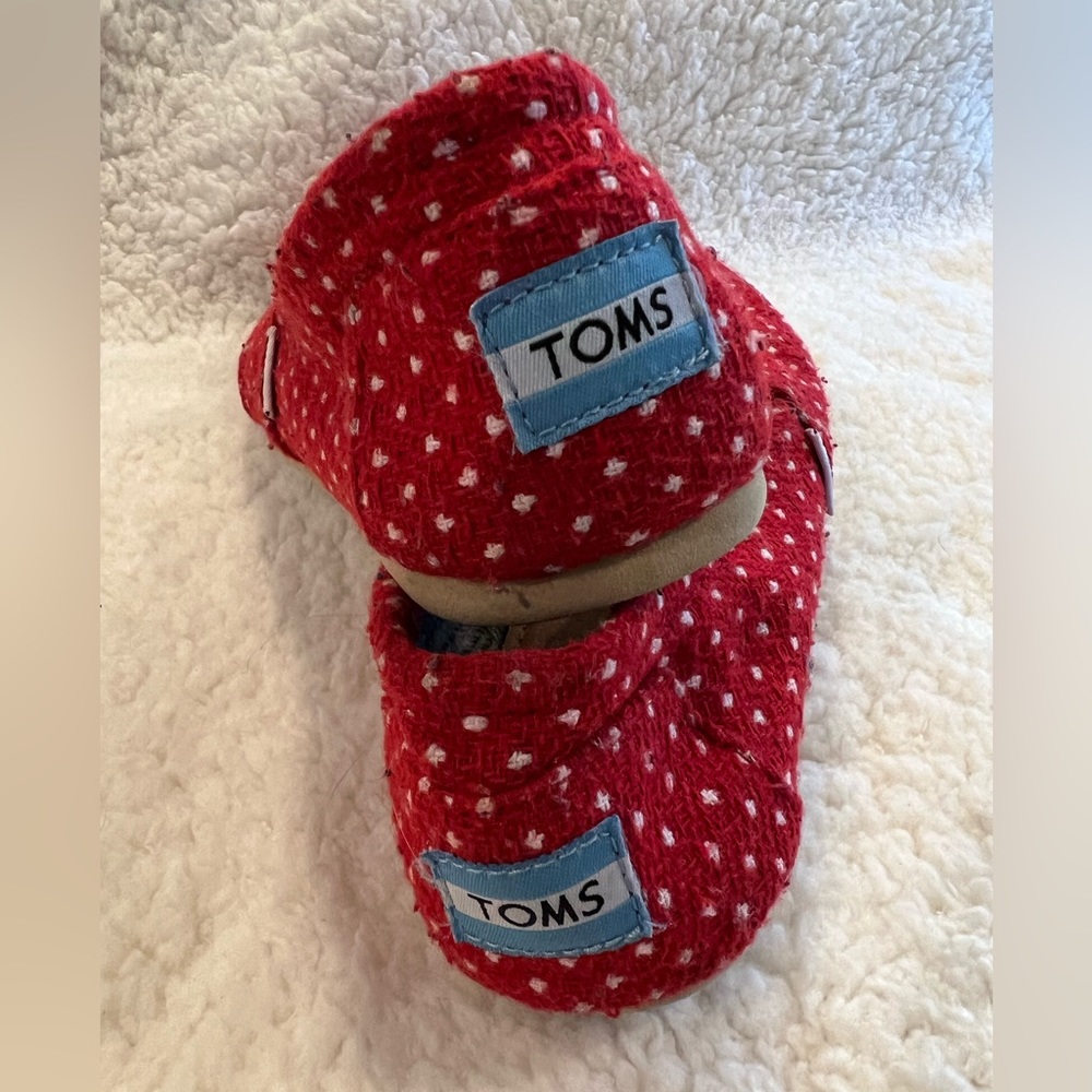 TOMS Red 🔴 PolkaDot Alpragata SlipOn Loafers / Flats